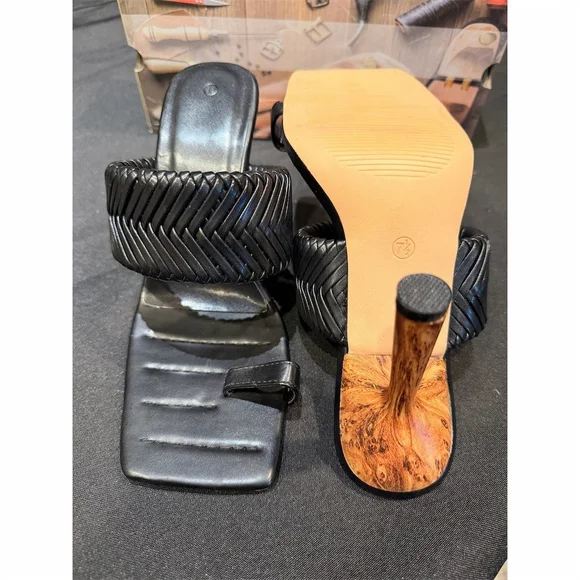 Vetaste Womens Slide Sandals Black Woven Square Toe Stiletto Heels 7.5 Box - Picture 5 of 6